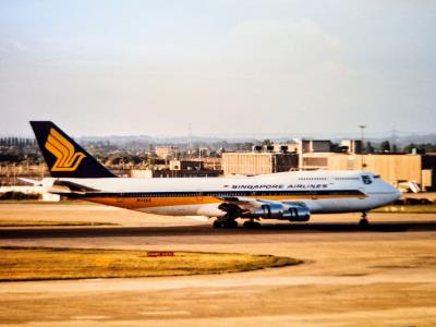 Photo of aircraft N119KE operated by Singapore Airlines