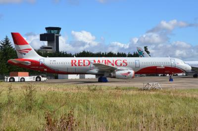 Photo of aircraft VP-BWS operated by Red Wings
