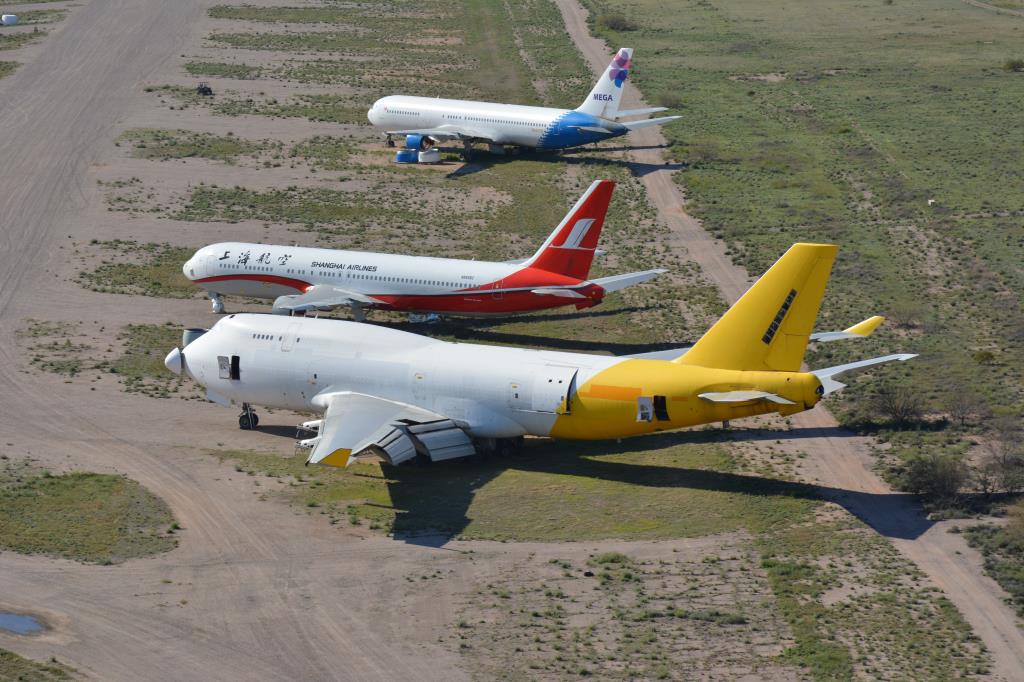 Photo of aircraft B-HOU operated by Cathay Pacific Airways