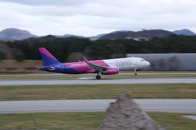 Image of aircraft registration HA-LYW - A A320-232(WL) operated by Wizz Air
