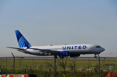 Photo of aircraft N17321 operated by United Airlines