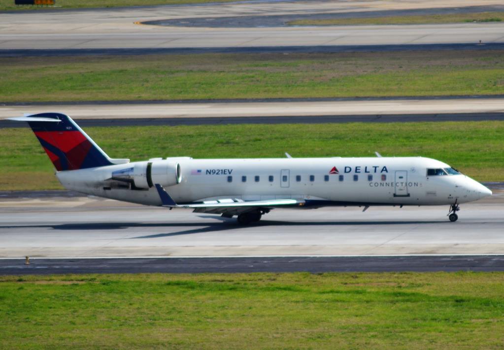 Photo of aircraft N921EV operated by ExpressJet Airlines