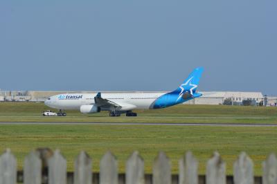 Photo of aircraft C-GTSO operated by Air Transat