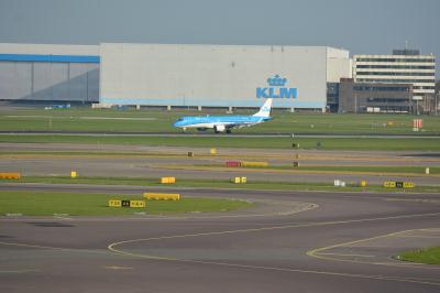 Photo of aircraft PH-EZM operated by KLM Cityhopper