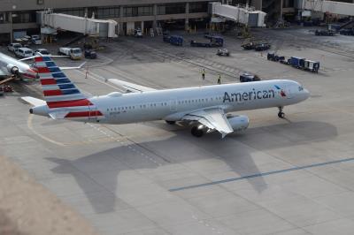 Photo of aircraft N510UW operated by American Airlines