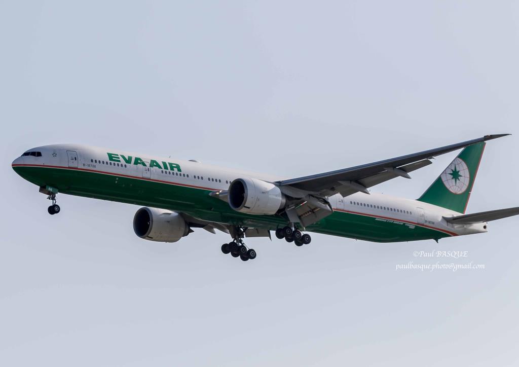 Photo of aircraft B-16706 operated by EVA Air