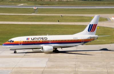 Photo of aircraft N328UA operated by United Airlines