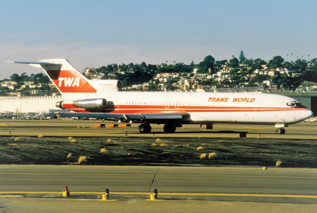 Photo of aircraft N54353 operated by Trans World Airlines (TWA)