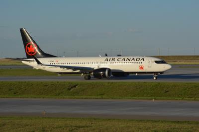 Photo of aircraft C-FSKZ operated by Air Canada