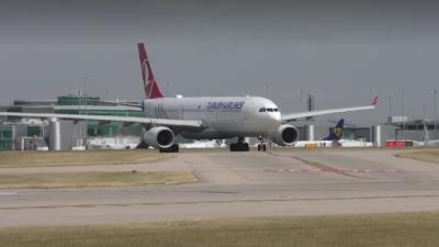 Photo of aircraft TC-JNE operated by Turkish Airlines