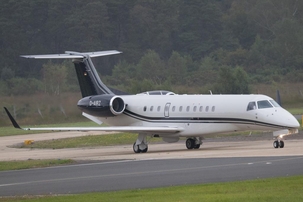 Photo of aircraft D-AIRZ operated by Air Hamburg