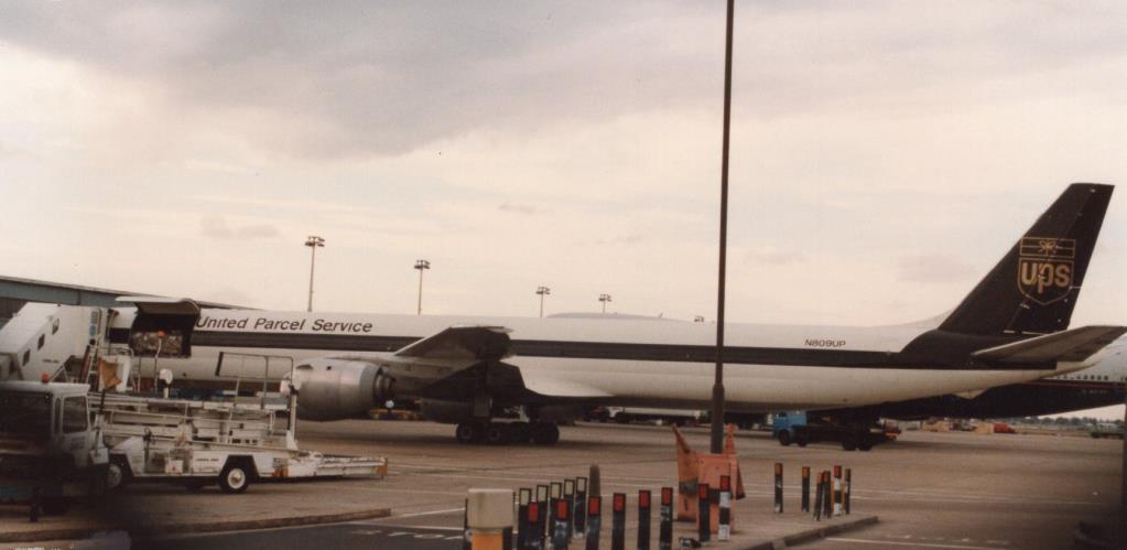 Photo of aircraft N809UP operated by United Parcel Service (UPS)