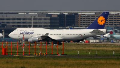 Photo of aircraft D-ABTL operated by Lufthansa