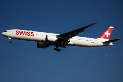 Photo of aircraft HB-JNE operated by Swiss