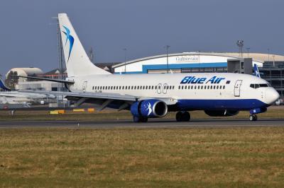 Photo of aircraft YR-BMI operated by Blue Air