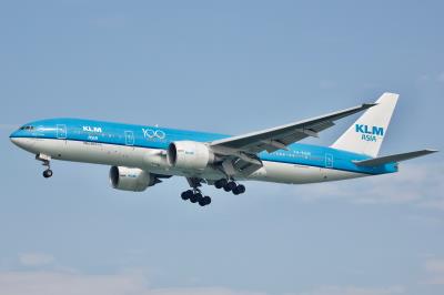 Image of aircraft registration PH-BQM - A 777-206(ER) operated by KLM Royal Dutch Airlines