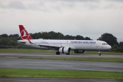 Photo of aircraft TC-LSN operated by Turkish Airlines