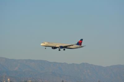 Photo of aircraft N306DN operated by Delta Air Lines