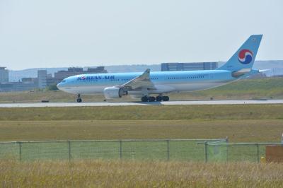 Photo of aircraft HL8211 operated by Korean Air Lines