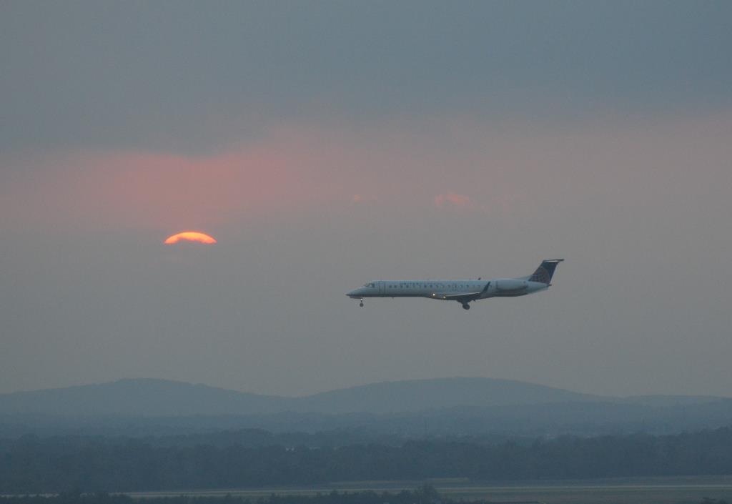 Photo of aircraft N11187 operated by CommutAir