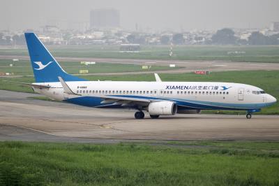 Photo of aircraft B-6889 operated by Xiamen Airlines