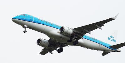 Image of aircraft registration PH-EZL - A ERJ-190-STD (ERJ-190-100) operated by KLM Cityhopper