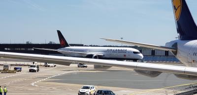 Image of aircraft registration C-FPQB - A 787-9 Dreamliner operated by Air Canada