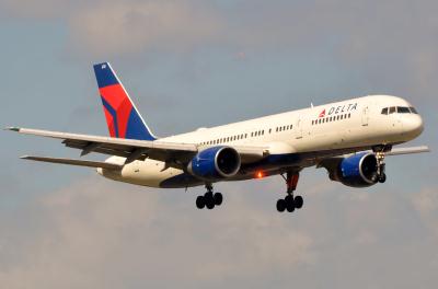 Photo of aircraft N670DN operated by Delta Air Lines