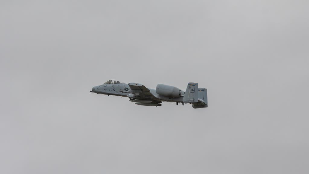 Photo of aircraft 81-0956 operated by United States Air Force