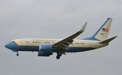 Photo of aircraft 01-0041 operated by United States Air Force