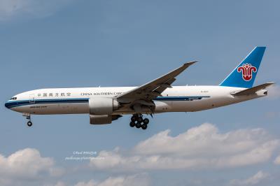 Image of aircraft registration B-2027 - A 777-F1B operated by China Southern Airlines
