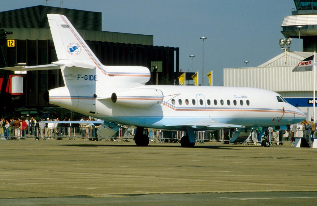 Photo of aircraft F-GIDE operated by Europe Falcon Service