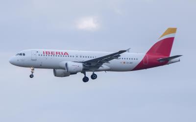 Photo of aircraft EC-IEF operated by Iberia