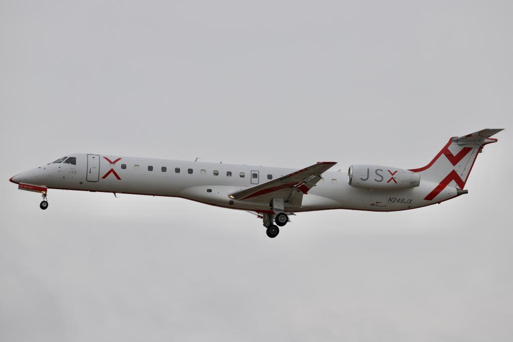 Photo of aircraft N246JX operated by JSX Air - JetSuiteX