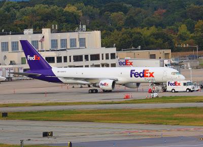 Photo of aircraft N996FD operated by Federal Express (FedEx)