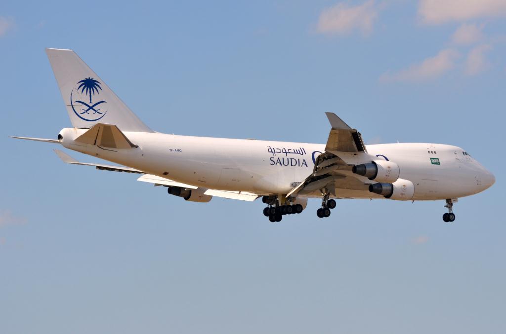 Photo of aircraft TF-AMQ operated by Saudi Arabian Airlines