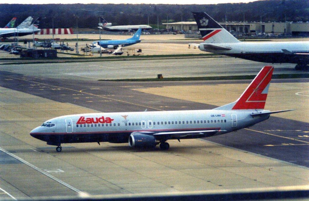 Photo of aircraft OE-LNH operated by Lauda Air