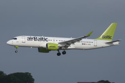 Photo of aircraft YL-AAQ operated by Air Baltic