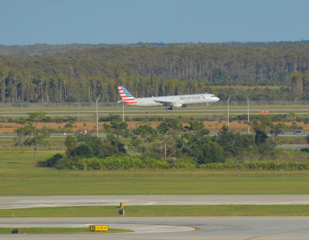 Photo of aircraft N198UW operated by American Airlines
