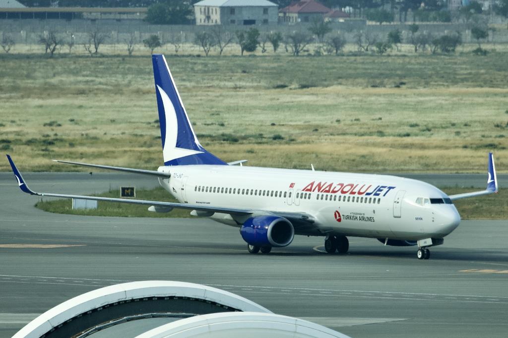Photo of aircraft TC-JHD operated by Anadolu Jet