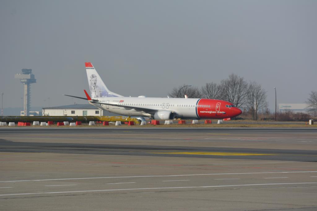 Photo of aircraft LN-DYZ operated by Norwegian Air Shuttle