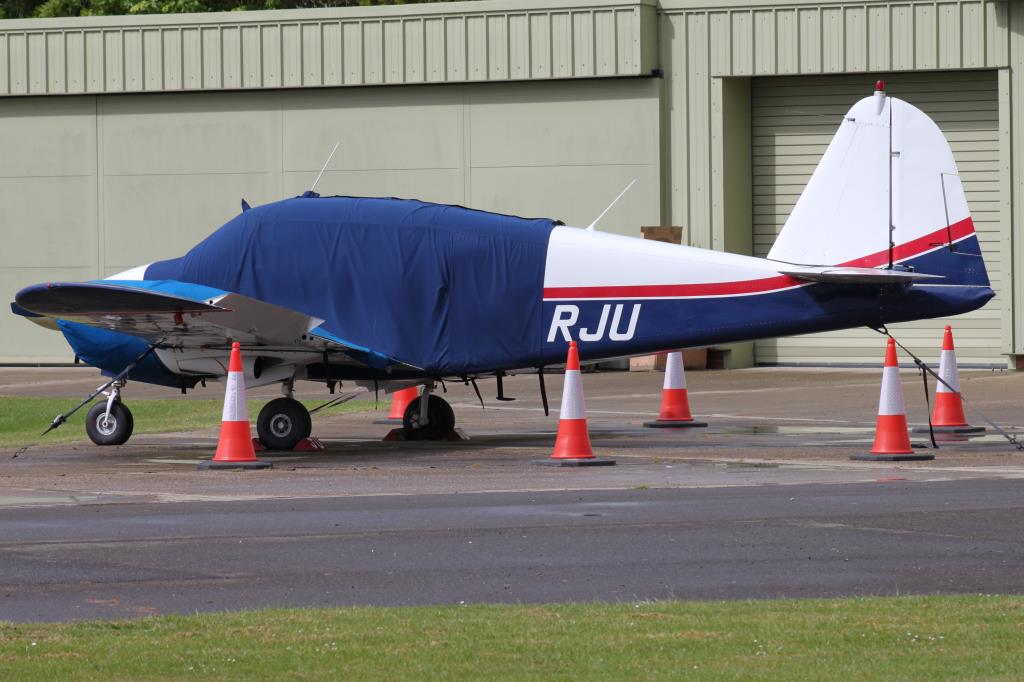 Photo of aircraft G-ARJU operated by Ian Frederick Ellis