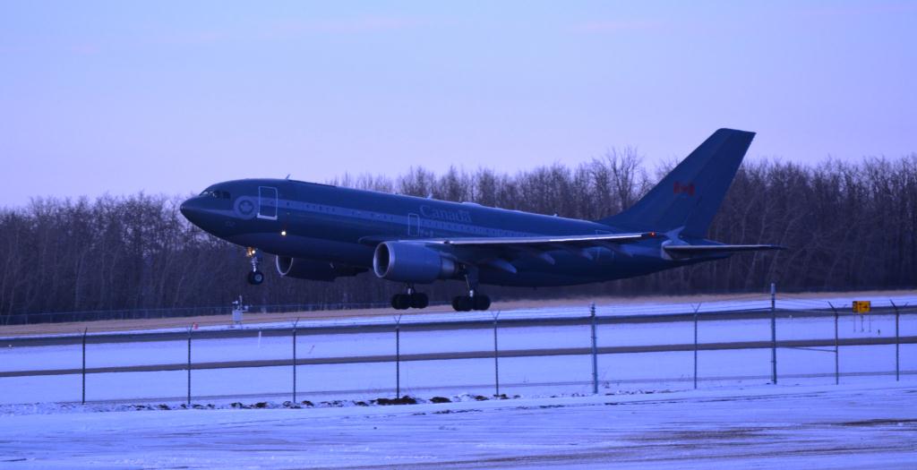 Photo of aircraft 15002 operated by Royal Canadian Air Force