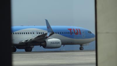 Image of aircraft registration G-FDZB - A 737-8K5(WL) operated by Thomson Airways