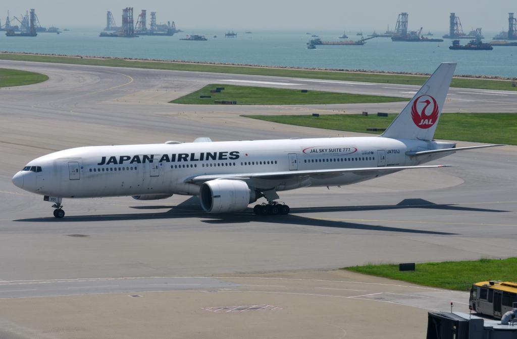 Photo of aircraft JA701J operated by Japan Airlines