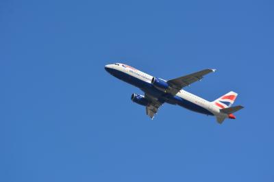 Image of aircraft registration G-EUYJ - A A320-232 operated by British Airways