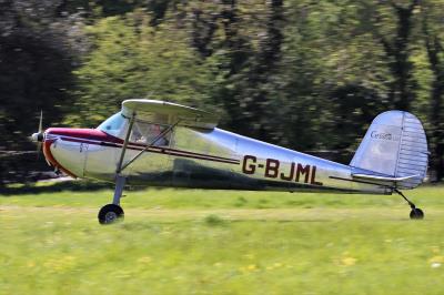 Photo of aircraft G-BJML operated by Robin Anthony Smith