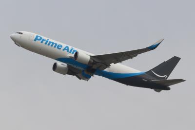 Photo of aircraft N251AZ operated by Amazon Prime Air