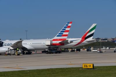 Photo of aircraft N876AL operated by American Airlines