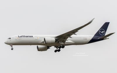 Image of aircraft registration D-AIXO - A A350-941 operated by Lufthansa